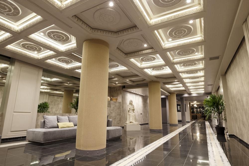 1253 Recoleta Small Hotel