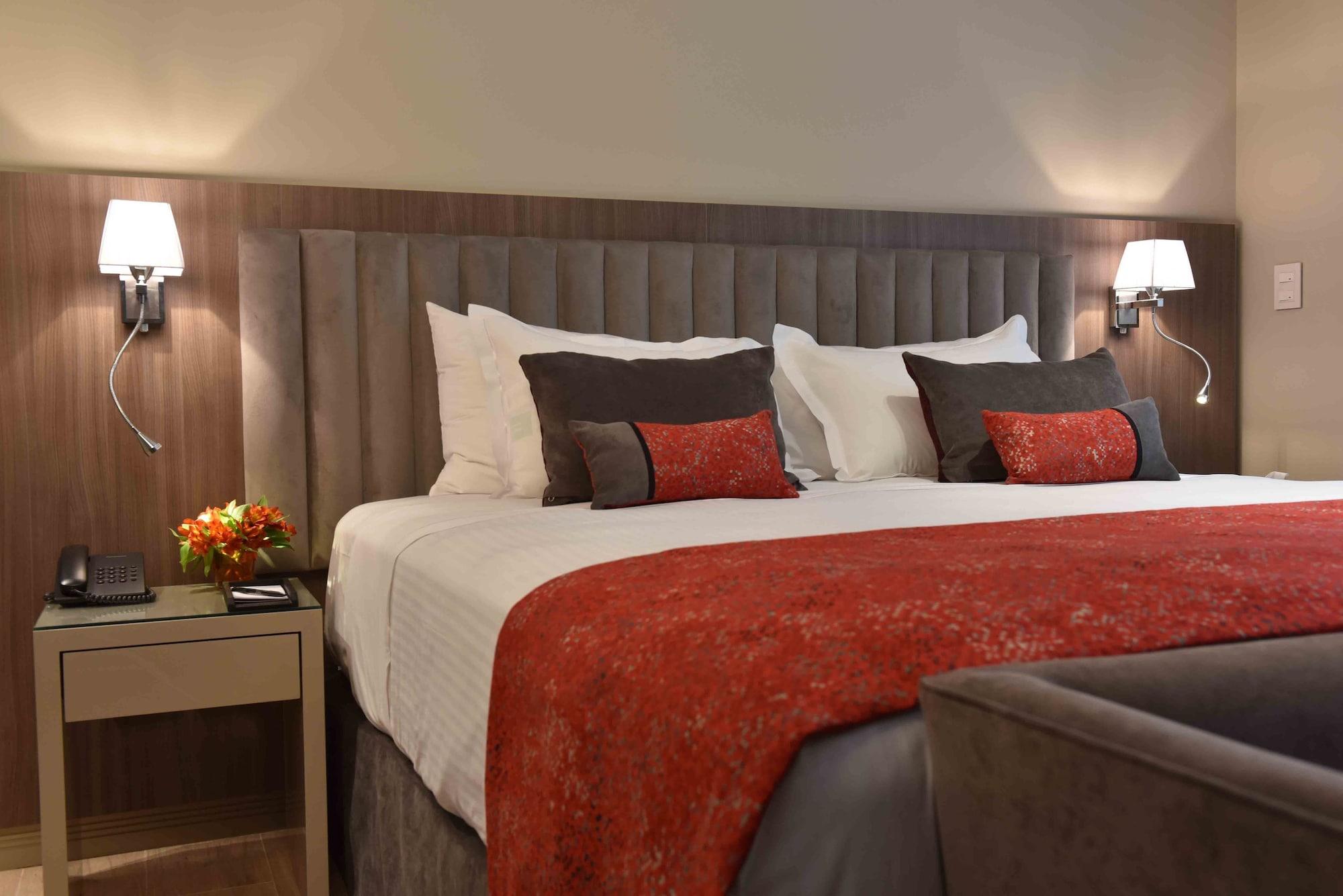 Aparthotel Arc Arenales & 4*