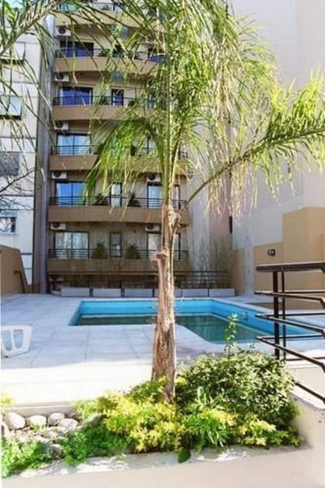 Sures Belgrano Aparthotel 3*