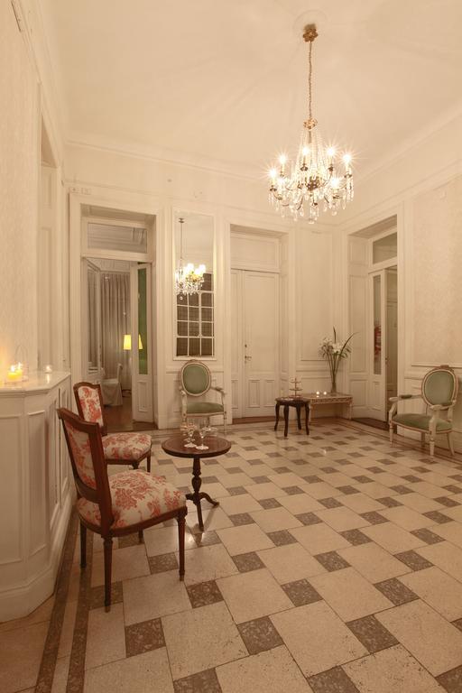 Hotel Rooneys Boutique