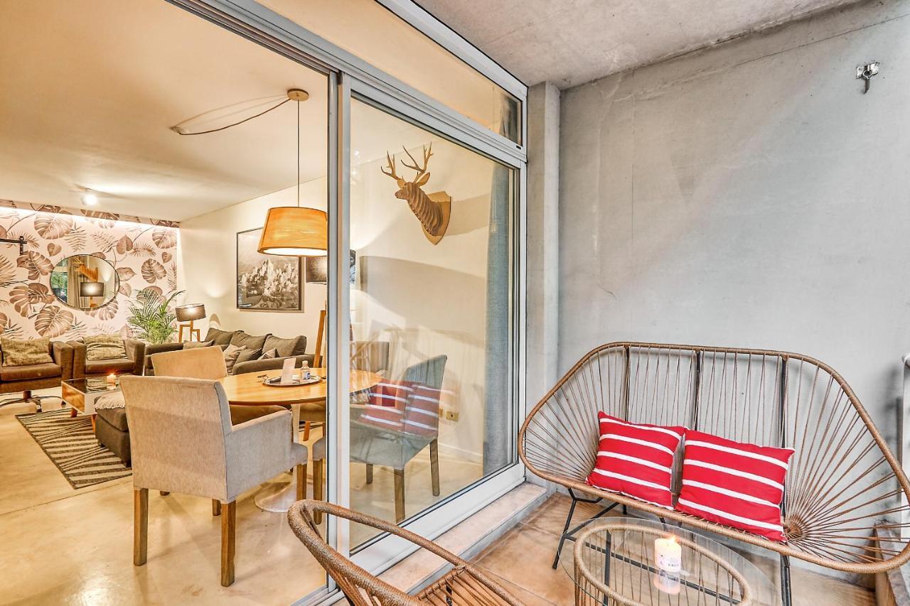 Boulevard Patio Chic Apartment