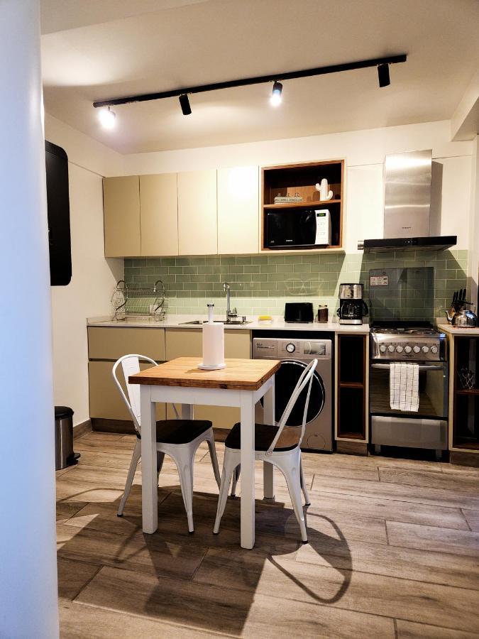 Anita's Place Apartment