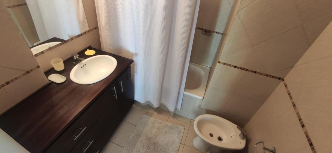 Hermoso Departamento En Crespo Con Pileta- Frias Apartment *