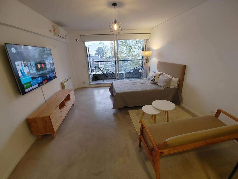 Lugar Ideal Con Pileta , Mucha Vida Alrededor * Buenos Aires