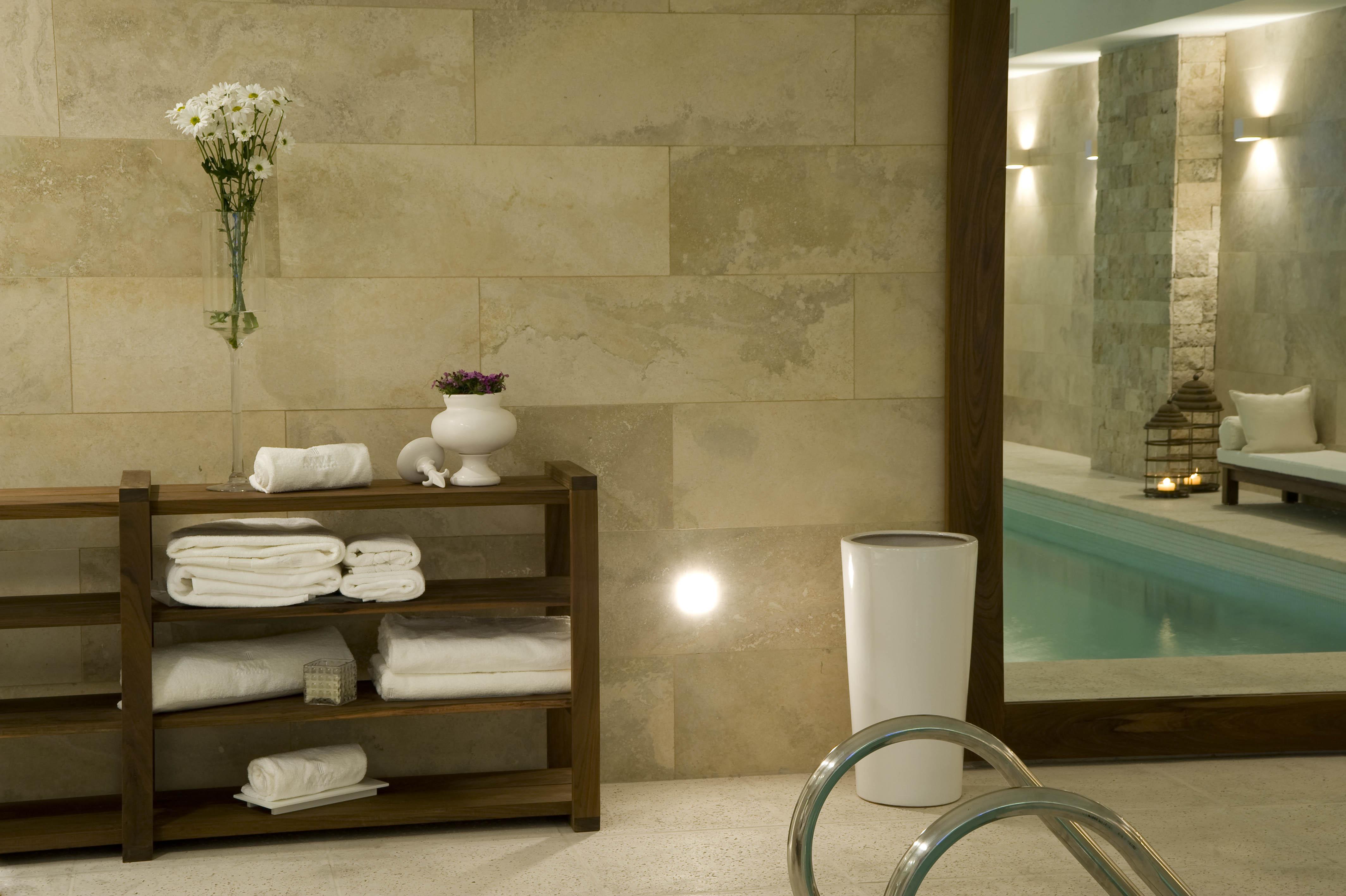 Hotel Awwa &