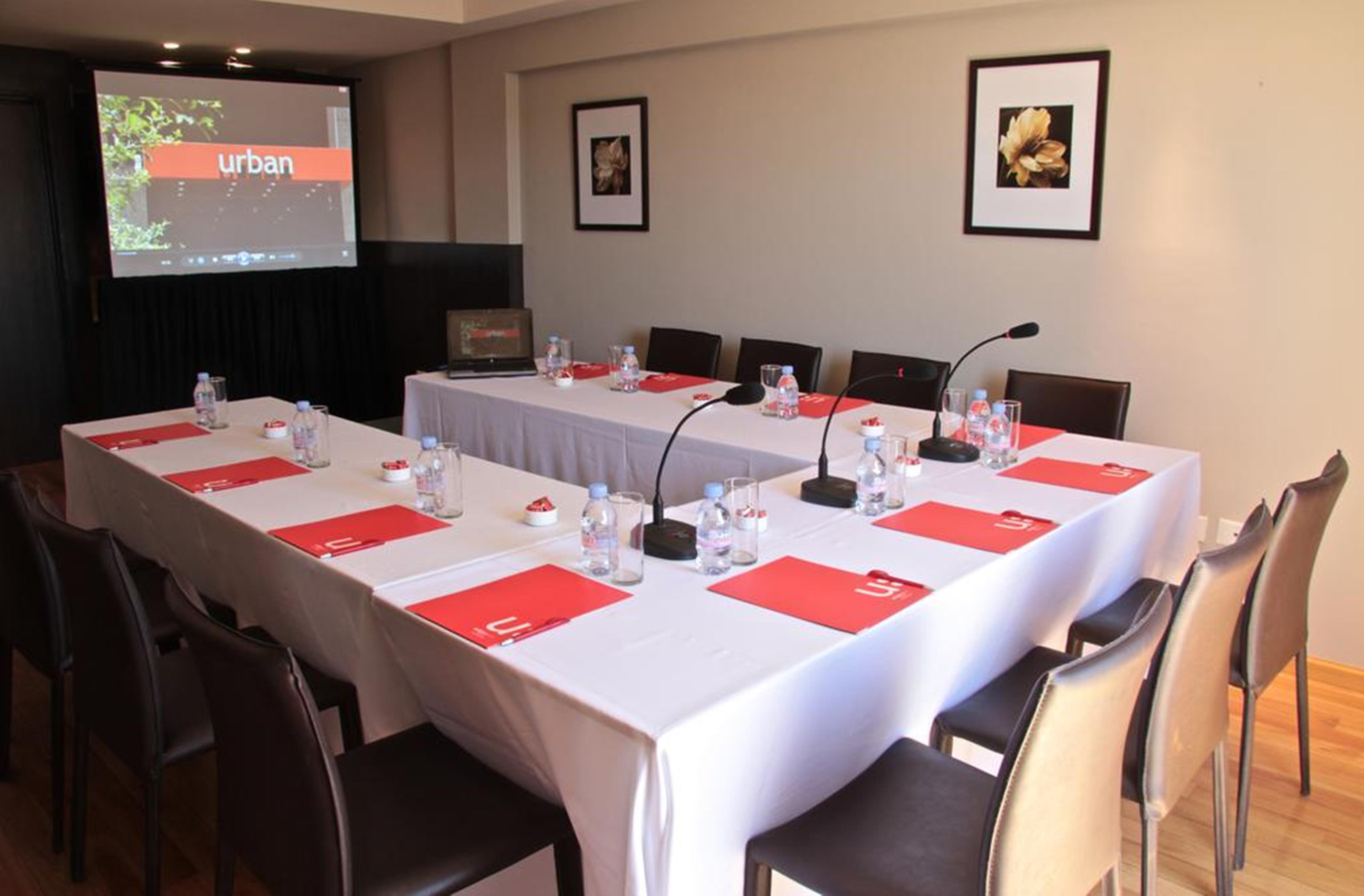 Hotel Urban Recoleta Boutique 4*