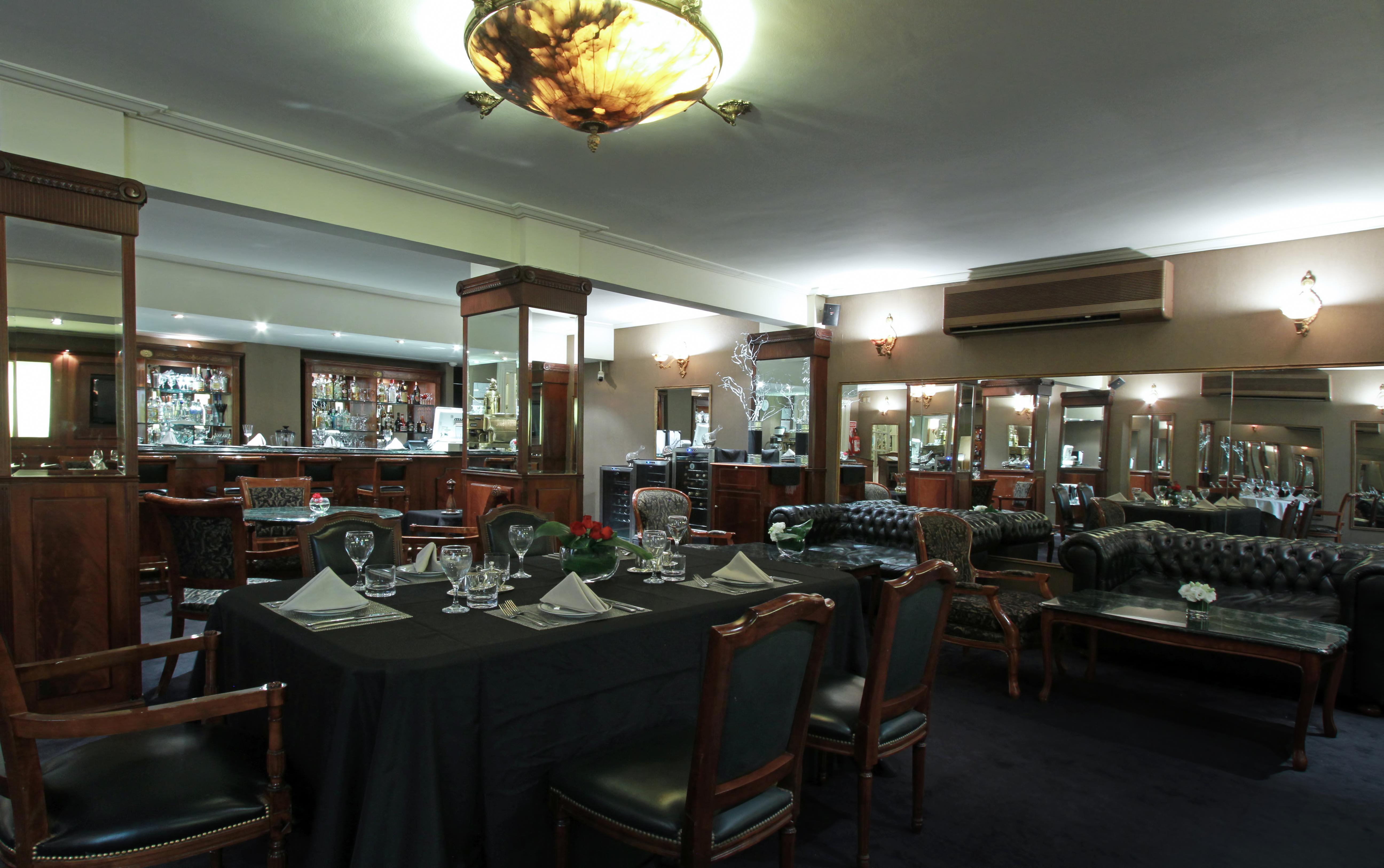 Melia Recoleta Plaza