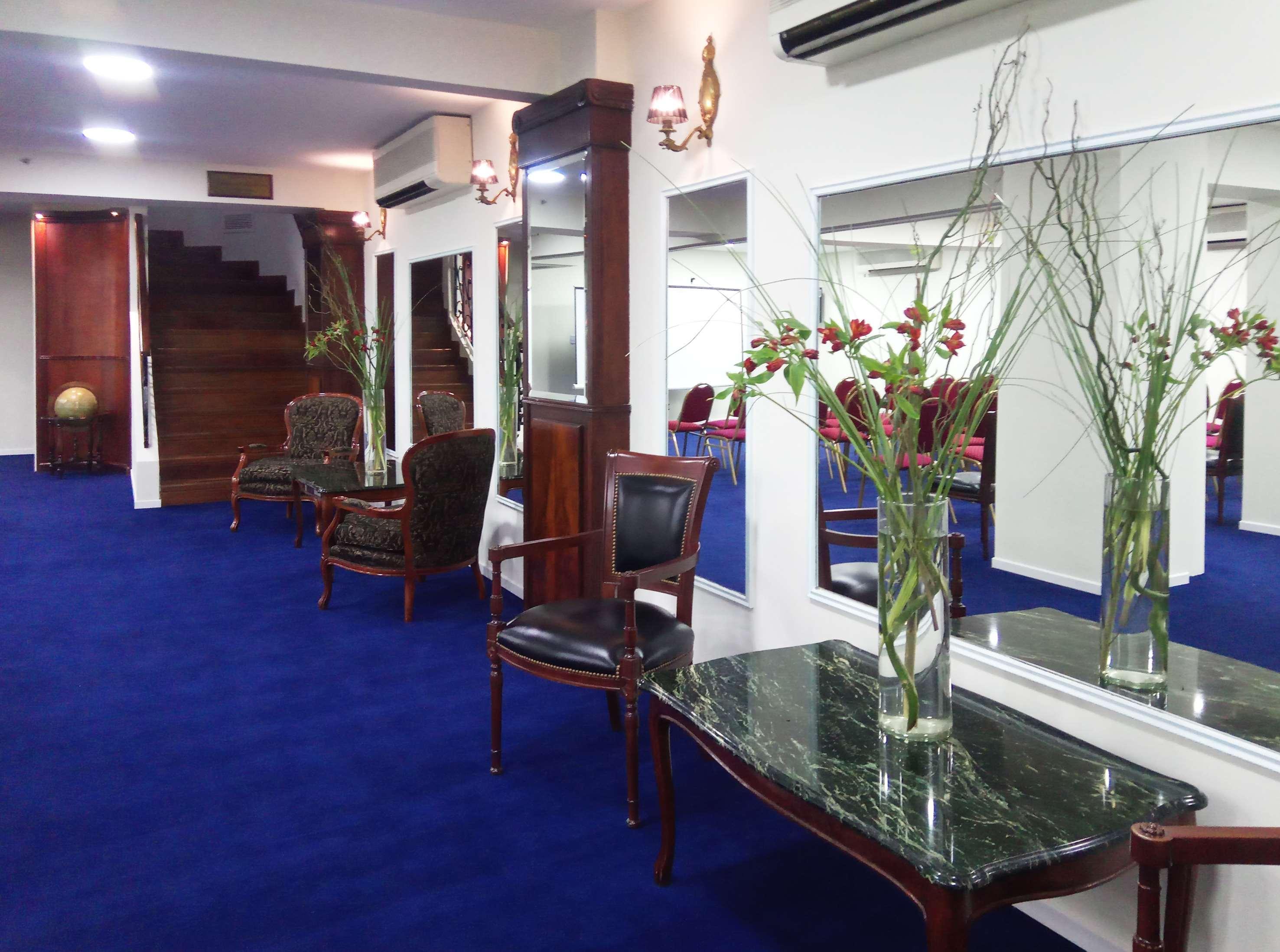 Melia Recoleta Plaza 5*