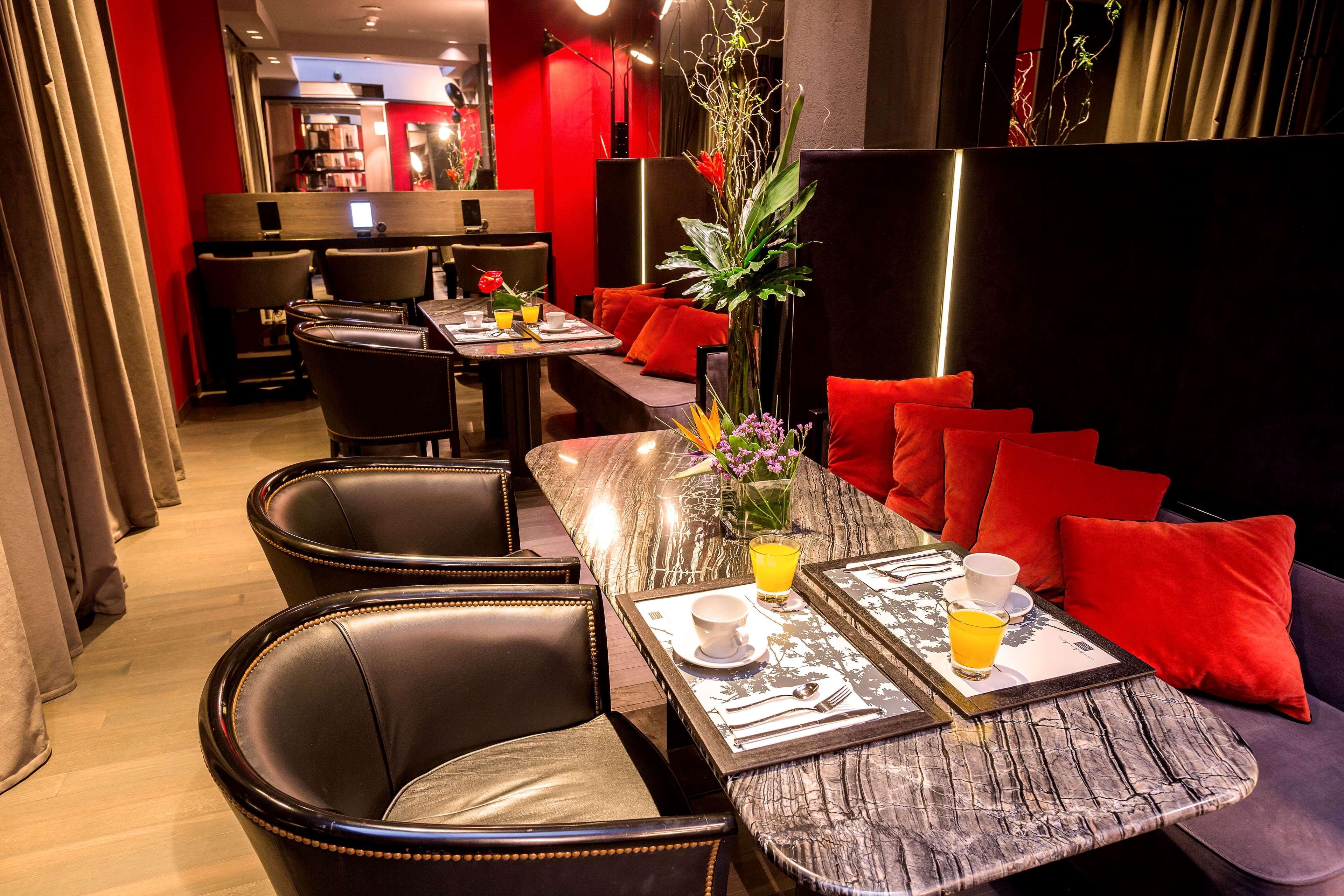 Hotel Esplendor Plaza Francia 4*