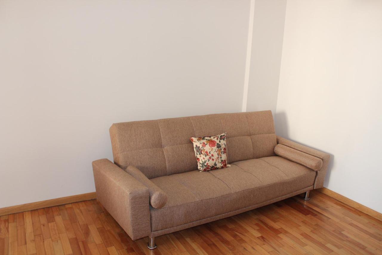 Amenabar Apartment