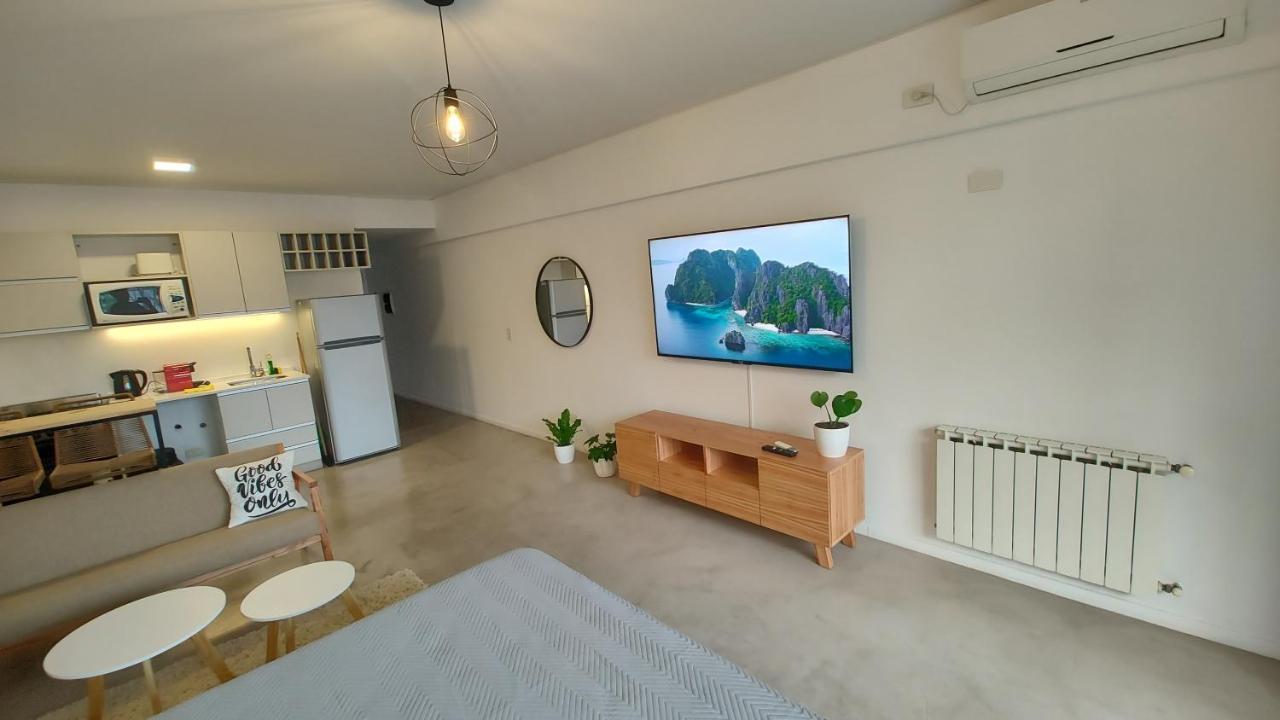 Lugar Ideal Con Pileta , Mucha Vida Alrededor Apartment Buenos Aires