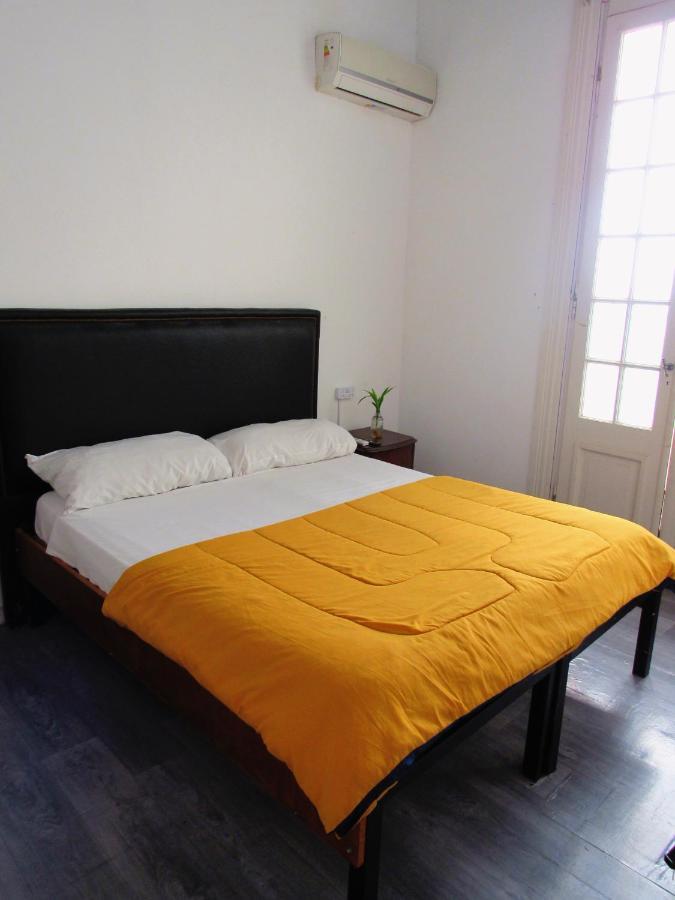 Hostel Ideal Center *