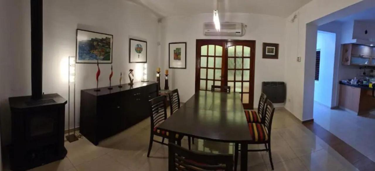 Lola Barracas Casa Con Cochera Holiday home *