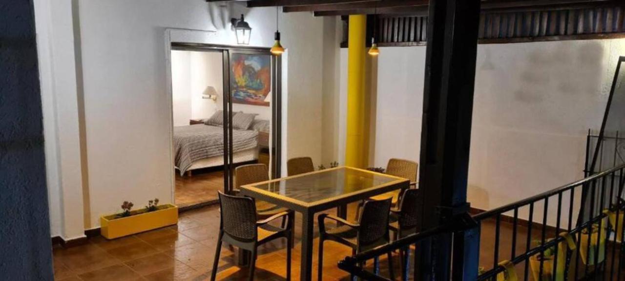 Lola Barracas Casa Con Cochera Holiday home *