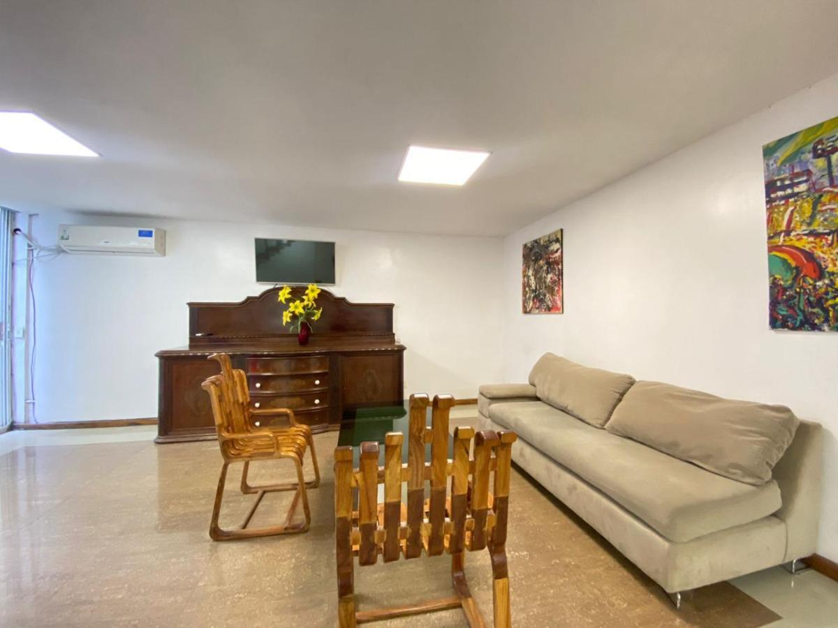 Roosevelt Apartment