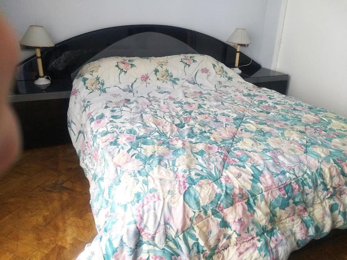 Apartamento 4 Huespedes A 1 Cuadra De Parque Centenerario. Zona Hospitales