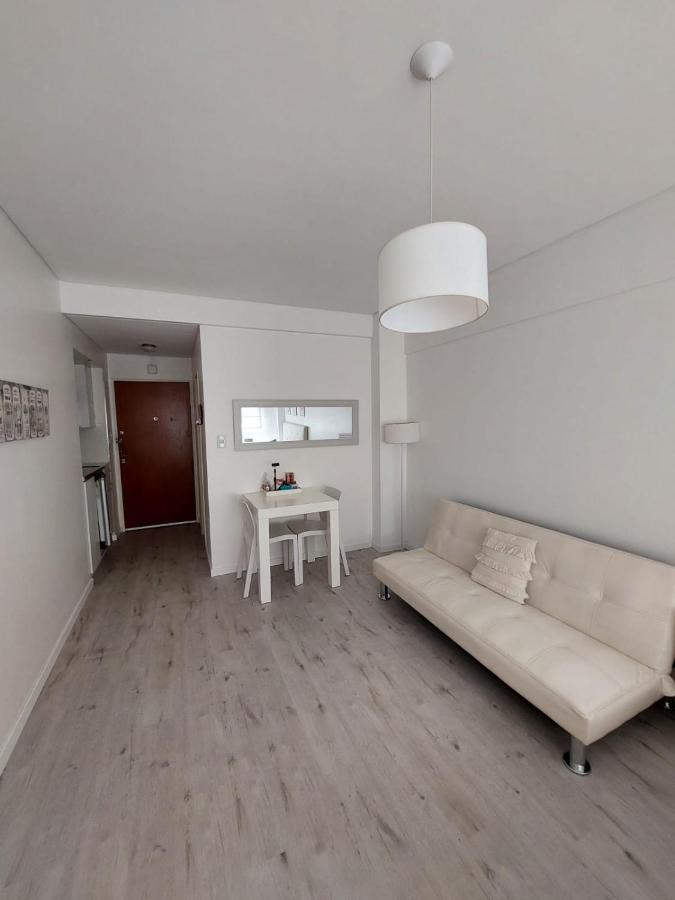 Apartment Monoambiente Calido Y Luminoso En Recoleta Buenos Aires