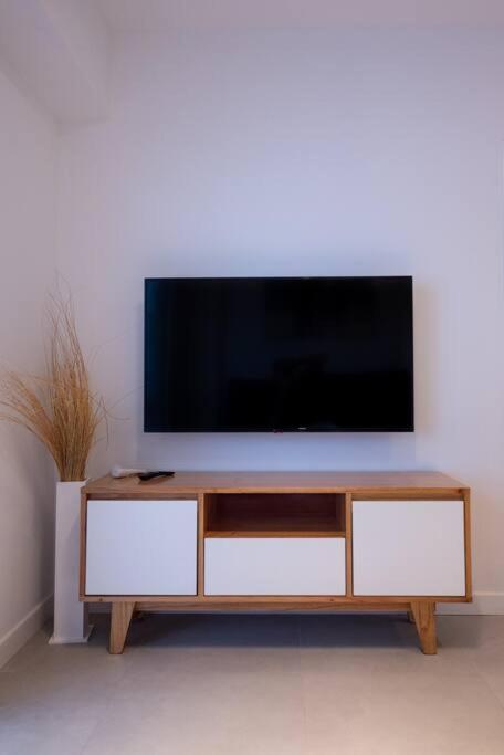 Hermoso Departamento A Estrenar Con Pileta *