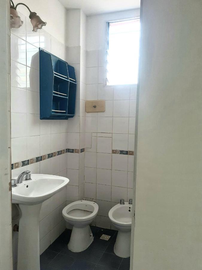 Apartment Carmensita Depto A 2 Cuadras De Belgrano Y 9 De Julio Antiguo Y Clasico Edificio De San Telmo Acceso 2do Piso Por Escalera *