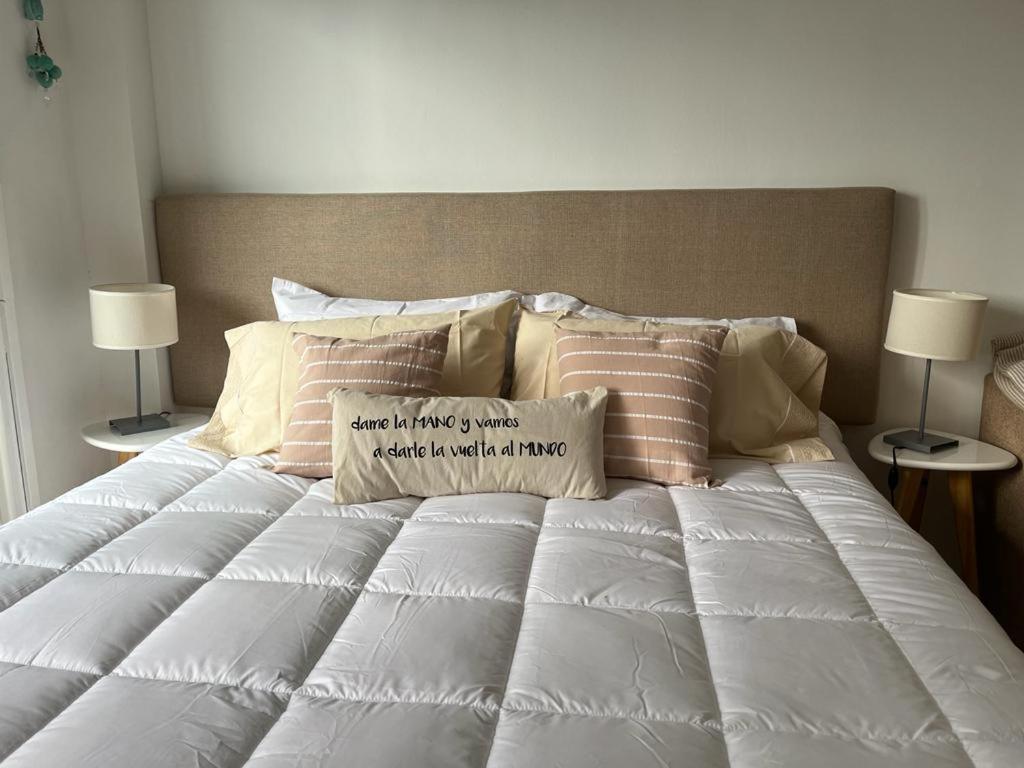 Refugio Comodo Y Luminoso. Excelente Ubicacion. Apartamento Buenos Aires