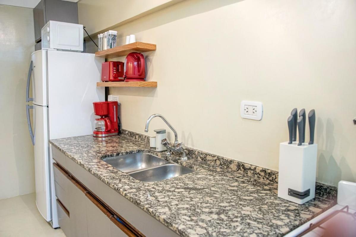 Apartment L M Campos 1300 - Lux 1 Bd In Las Caitas *