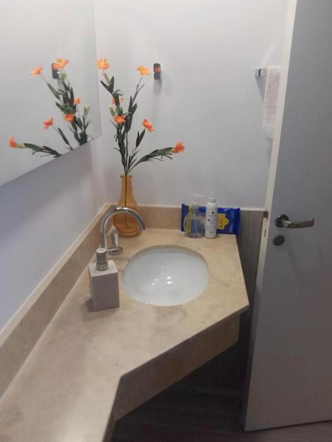 Oasis Apartment