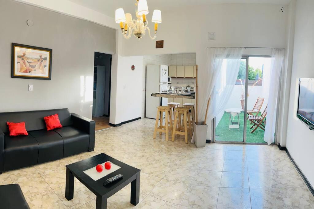 Encantador Departamento En Capital Federal Con Patio Apartamento Ciudad Autónoma de Buenos Aires