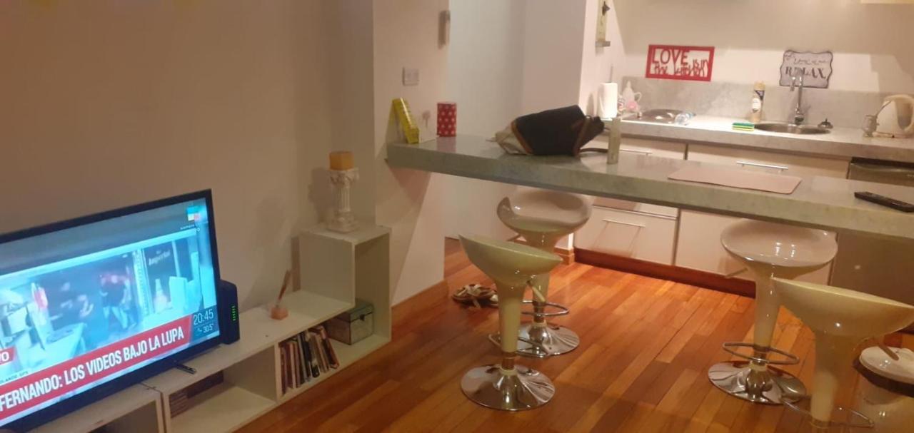 Av Kennedy Y Cervino A Metros Embajada Eeuu * Buenos Aires