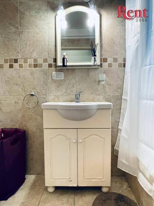Rent Corrientes Y Lambare Apartment *