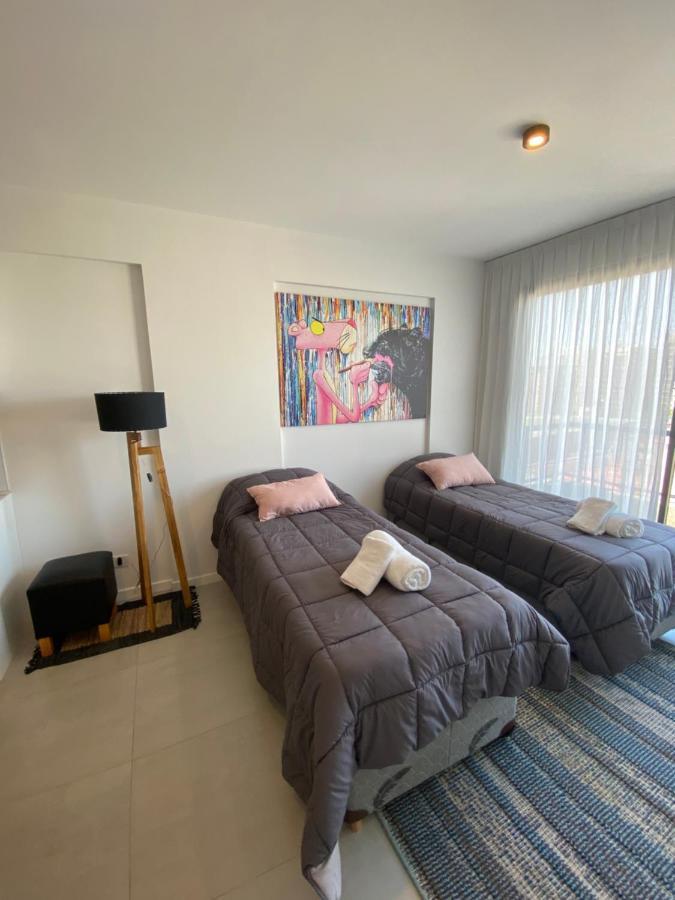 Double Or 2-3 Beds Private Studio - Pinkpanther Apartment *