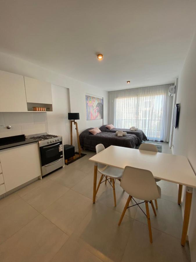 Double Or 2-3 Beds Private Studio - Pinkpanther Apartment *
