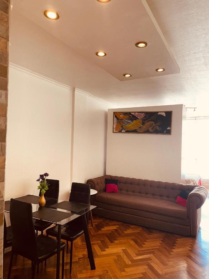 Departamento En El Casco Historico De La Ciudad De *