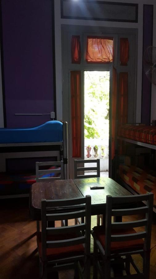 Tinta Roja Residencia Estudiantil Guest house *
