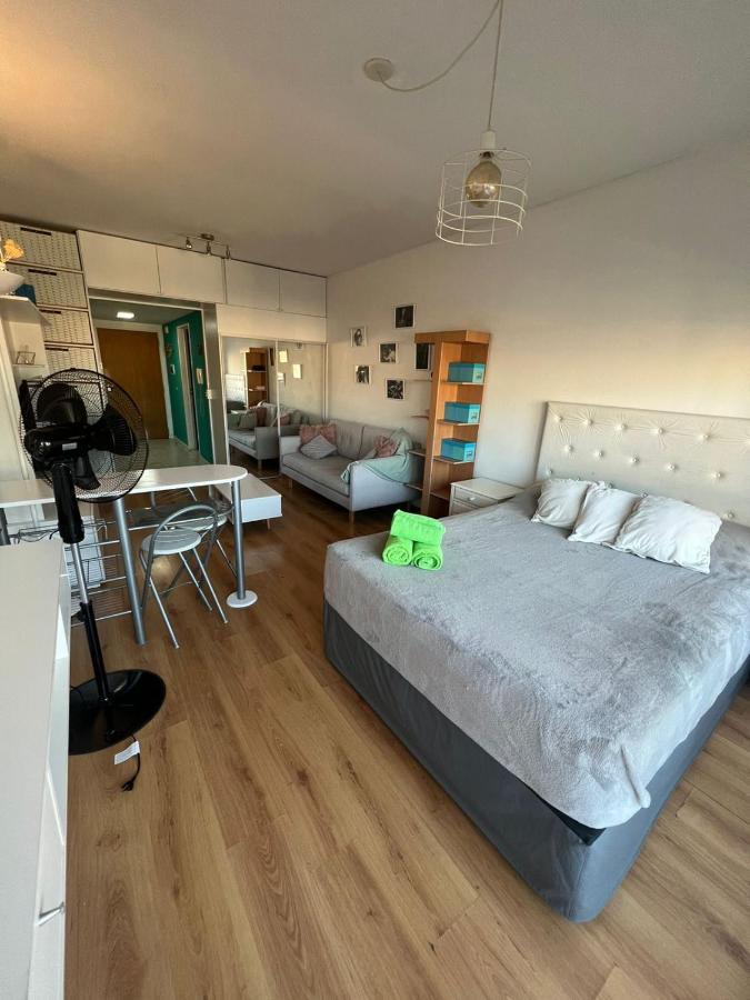 Apartment In Downtown