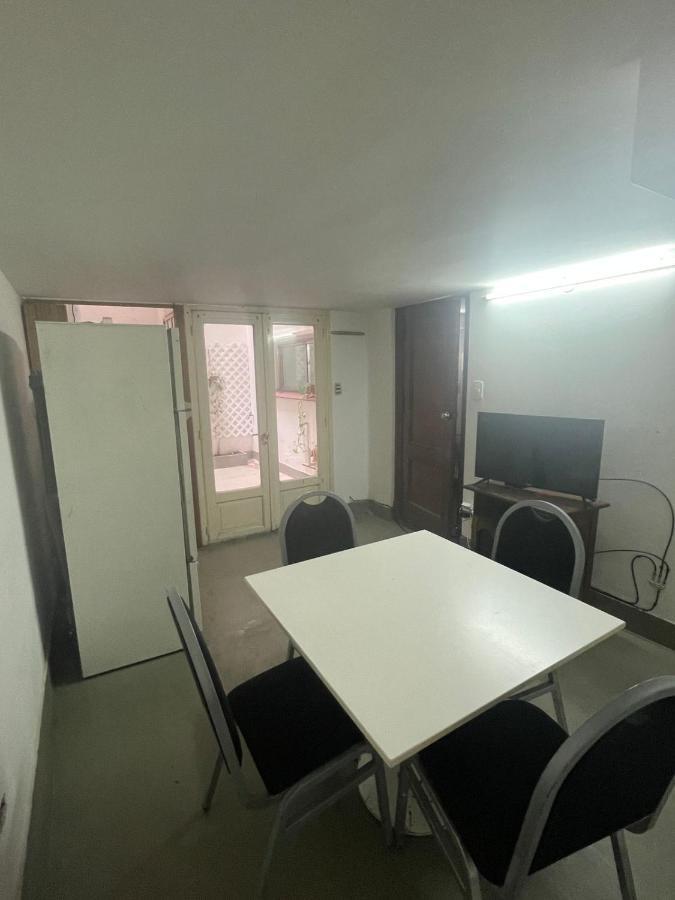 Apartment Silencioso Con Patio
