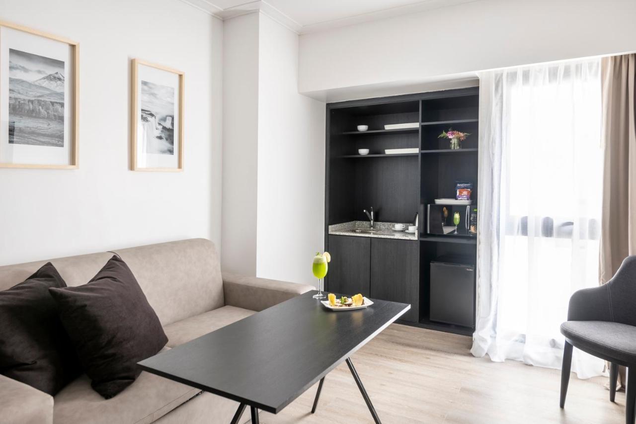 Efe & Cowork 4*