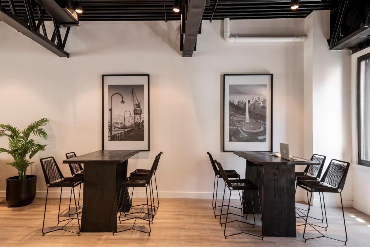 Efe & Cowork 4*