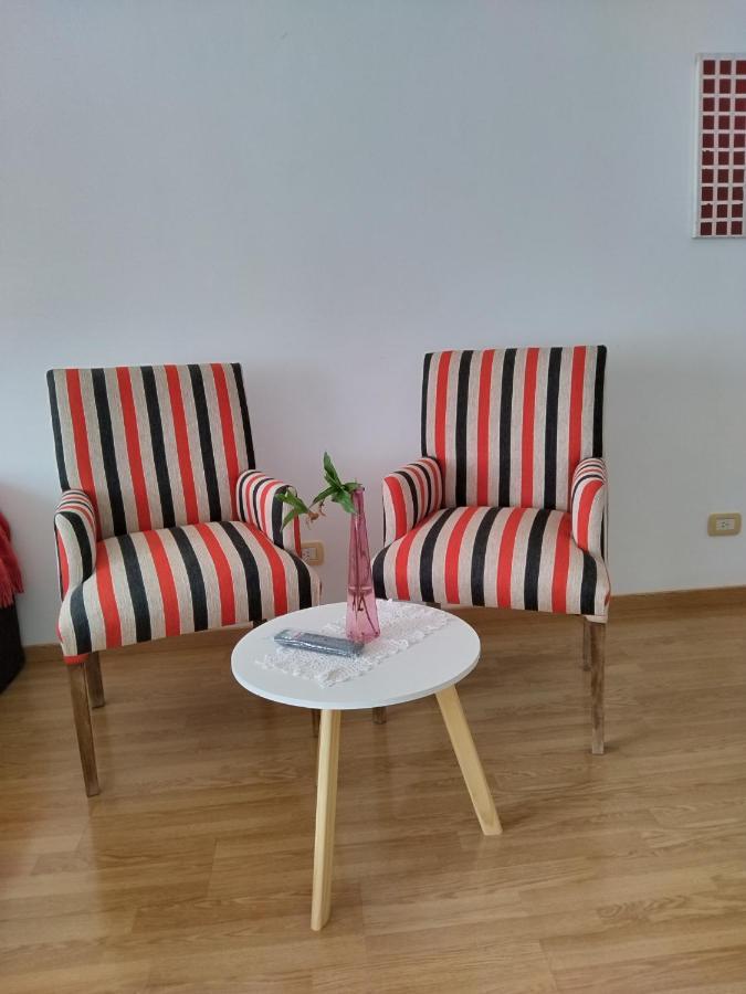 Cerca De Todo-comodo Y Funcional Apartamento *