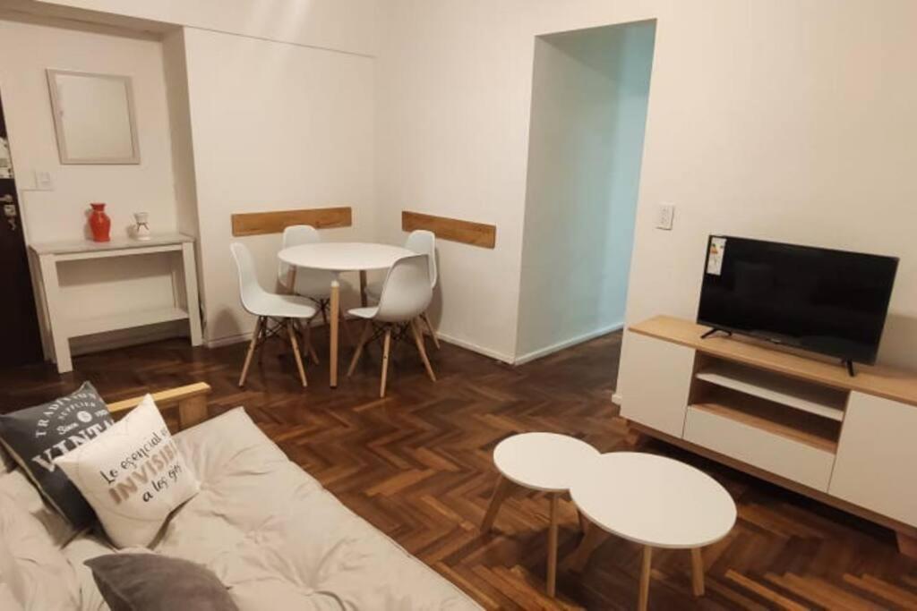 Apartment Calido Departamento En El Centro- Zona Tribunales- Viamonte 2b *