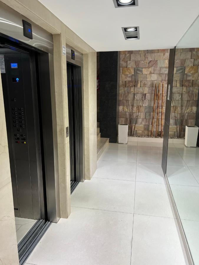 2 Ampios Ambientes Av Cordoba-palermo-exelente Ubicacion * Buenos Aires