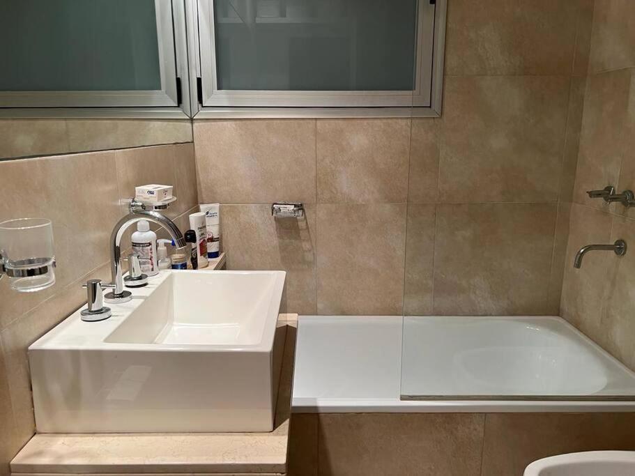 Apartment Hermoso Studio En Recoleta Con Piscina Y Laundry *