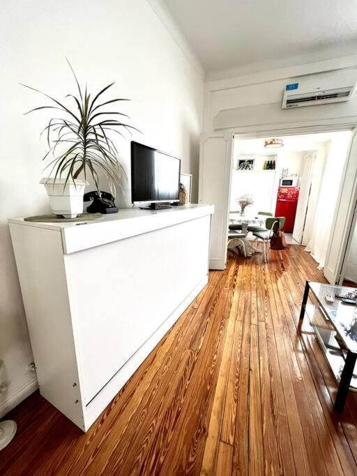 Amplio Y Luminoso Piso En Recoleta 3 Pax Buenos Aires