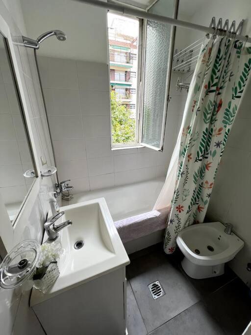 Amplio Y Luminoso Piso En Recoleta 3 Pax Buenos Aires