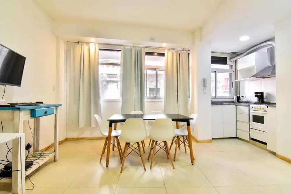 Confortable Departamento Amoblado De 2 Ambientes En Recoleta Con Patio Apartment
