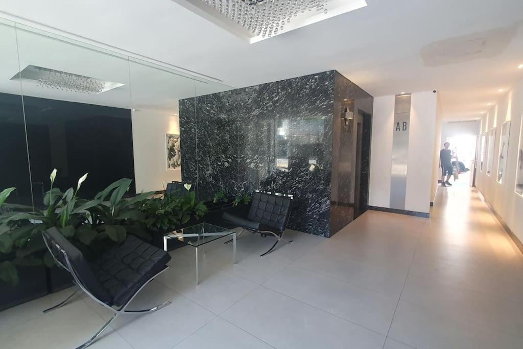 De Categoria Sobre Av. Cordoba Apartamento Buenos Aires