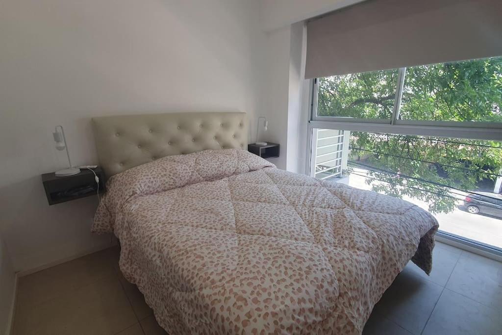 Apartamento De Categoria Sobre Av. Cordoba Buenos Aires
