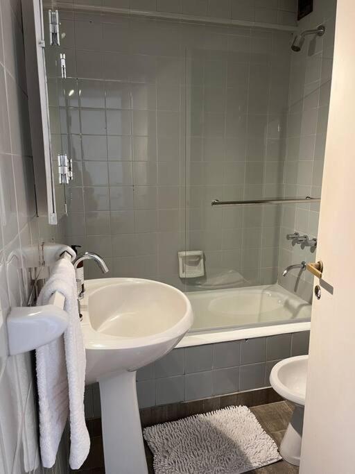 Excelente Piso En El Corazon De Palermo -5 Pax- Buenos Aires