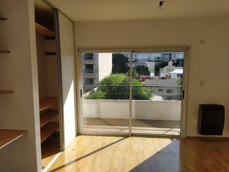 Luminoso Estudio En Coghlan