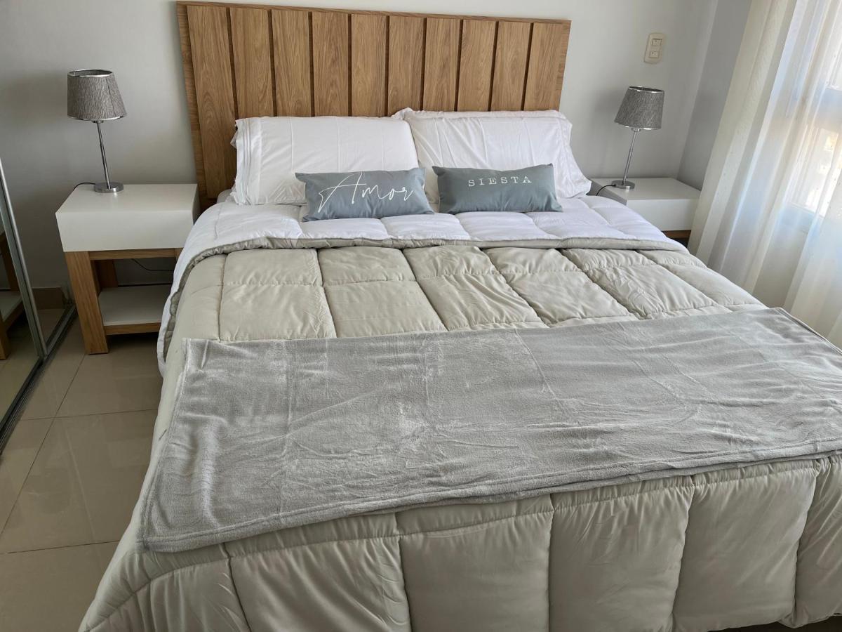 2 Ampios Ambientes Av Cordoba-palermo-exelente Ubicacion Apartment Buenos Aires