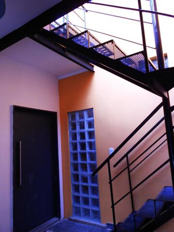 Apartment Con Terraza 1 Piso Por Escalera